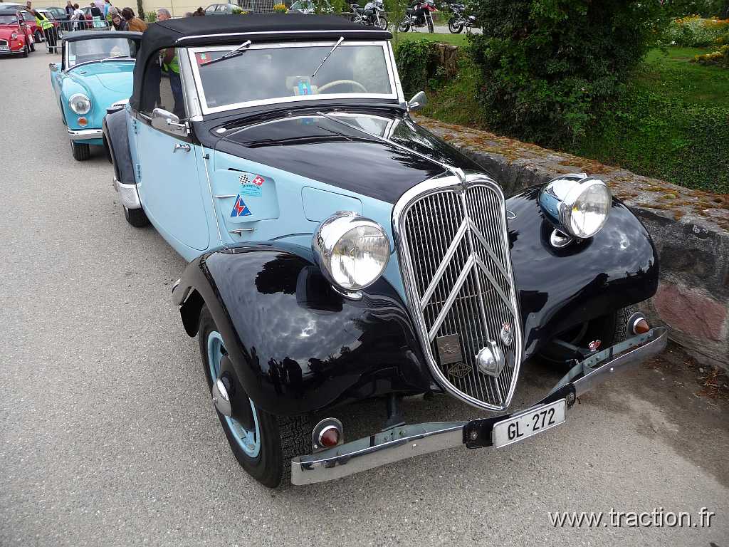 2014_Soultzmatt (1).JPG - 24ème Bourse d'Echanges de Soultzmatt organisé par le CVAAM, Citroen Traction cabriolet